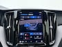 Volvo XC60 T6 Plug-in hybrid AWD Plus Bright | Luchtvering | Schuif/Kantel dak | Sportstoelen | Harmon Kardon |