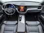 Volvo XC60 T6 Plug-in hybrid AWD Plus Bright | Luchtvering | Schuif/Kantel dak | Sportstoelen | Harmon Kardon |