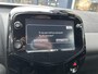 Peugeot 108 1.0 e-VTi Allure | Airco | Lichtmetalen Velgen | Multimediascherm | Navigatie via Telefoon | Apple Carplay / Android Auto | Goed Onderhouden | Elektrisch Pakket | Mistlampen | Bluetooth | Stuurwiel bediening | LED Dagrijverlichting |