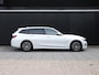 BMW 3-Serie Touring 330e | LEDER | MEMORY | PANO-DAK | TREKHAAK | CAMERA | STOELVERW. | CRUISE | NAVI |