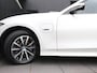 BMW 3-Serie Touring 330e | LEDER | MEMORY | PANO-DAK | TREKHAAK | CAMERA | STOELVERW. | CRUISE | NAVI |