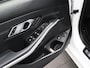 BMW 3-Serie Touring 330e | LEDER | MEMORY | PANO-DAK | TREKHAAK | CAMERA | STOELVERW. | CRUISE | NAVI |