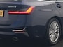 BMW 3-Serie Touring 330e Luxury Line PHEV 293pk Dealer O.H. | Trekhaak Af Fabriek | Panodak | Head Up | Adaptive Cruise | Laser LED | Camera | Lederen Comfortstoelen Verwarmd | Sfeerverlichting | Keyless | Blis | Apple Carplay | Navigatie | DAB | Plug In Hybrid |