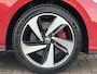 Volkswagen Polo 2.0 TSI GTI 207 PK DSG / Adaptief Onderstel DCC / Adaptive Cruise / Navigatie / Virtual Cockpit / Sportstoelen / Apple Carplay & Android / Stoelverwarming / 1.200 kg trekgewicht / Dodehoek Detectie / Park Assistent /