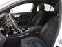 Mercedes-Benz A-klasse 200 Business Solution AMG / Panoramadak / Memory-Stoelen / Night-Pakket / Rij-Assitentie /