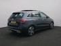 Mercedes-Benz B-klasse 180 Business Solution Luxury | Trekhaak | Panoramadak | Memory | Sfeerverlichting | Keyless Go | Augmented Reality | Inclusief 24 maanden Mercedes-Benz Certified garantie voor Europa.