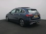 Mercedes-Benz B-klasse 180 Business Solution Luxury | Trekhaak | Panoramadak | Memory | Sfeerverlichting | Keyless Go | Augmented Reality | Inclusief 24 maanden Mercedes-Benz Certified garantie voor Europa.
