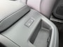 Volvo XC60 2.0 T6 Plug-in hybrid AWD Essential Bright | Adaptieve Cruise Control | Panoramadak | Stoel-/Stuur-/Voorruitverwarming | Standverwarming | Dodehoek Detectie | Parkeercamera | Lederen Bekleding |