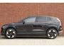 Volvo EX30 Single Motor Extended Range Plus 69 kWh Stoel-/stuurwielverwarming | Harman Kardon | Extra getint glas | 19 inch. lichtmetalen velgen | Keyless entry | Elektrisch bedienbare kofferklep | Pilot assist | Adaptieve cruise control | Apple carplay/ Android auto