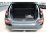 Hyundai Kona Electric EV Premium 64 kWh | Trekhaak | Leder | Stoelverwarming/Koeling | Krell |
