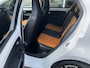 Volkswagen Up! 1.0 high up met R-line pakket!