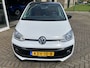 Volkswagen Up! 1.0 high up met R-line pakket!
