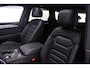 Volkswagen Touareg R 3.0 TSI eHybrid 462pk Tiptronic Trekhaak, Lederen bekleding, Luchtvering, Panoramadak, Adaptive cruise control, 360 camera, Elektrische achterklep