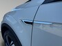 Volkswagen T-Roc 1.5 150pk TSI R-Line Edition Velgen 'Nevada', 18 inch | Rijstrookwisselassistent 'Side Assist' | Voorstoelen verwarmbaar