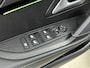 Peugeot 208 100pk Automaat GT-Line | Navigatie | CarPlay| Dodehoekbewaking | Camera