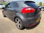 Kia Rio 1.2 CVVT Super Pack met parkeersensoren en bluetooth telefoon en airco