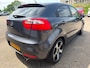 Kia Rio 1.2 CVVT Super Pack met parkeersensoren en bluetooth telefoon en airco