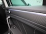 Volkswagen Tiguan 1.4 TSI eHybrid R-Line Business+ 245 PK| Dealeronderhouden | Panoramadak | Trekhaak | Navigatie Pro | Achteruitrijcamera | Achterklep Elektrisch | 20 Inch Velgen