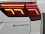 Volkswagen Tiguan 1.4 TSI eHybrid R-Line Business+ 245 PK| Dealeronderhouden | Panoramadak | Trekhaak | Navigatie Pro | Achteruitrijcamera | Achterklep Elektrisch | 20 Inch Velgen