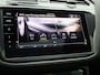 Volkswagen Tiguan 1.4 TSI eHybrid R-Line Business+ 245 PK| Dealeronderhouden | Panoramadak | Trekhaak | Navigatie Pro | Achteruitrijcamera | Achterklep Elektrisch | 20 Inch Velgen