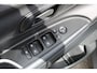Hyundai Bayon 1.0 T-GDI Premium Sky DAB, extra getint glas achter.