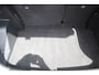 Hyundai Bayon 1.0 T-GDI Premium Sky DAB, extra getint glas achter.