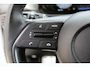 Hyundai Bayon 1.0 T-GDI Premium Sky Two-Tone l Stuur- en Stoelverwarming l Cruise Control l Lane Assist l PDC Achter l Achteruitrijcamera l Airco l DAB