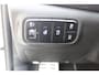 Hyundai Bayon 1.0 T-GDI Premium Sky DAB, extra getint glas achter.