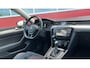 Volkswagen Passat Variant 2.0 TDI Business Edition R AUTOMAAT / TREKHAAK / CAMERA / NAVI / CLIMA / PDC / STOELVERW / ELEK KOFFERKLEP