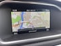 Volvo V40 2.0 T2 Kinetic Navigatie, Bluetooth, 17 inch R-design wielen, High performance audio, Park assist achter, Diffuser achterbumper, Dubbele uitlaten, Volledig dealeronderhouden