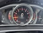Volvo V40 2.0 T2 Kinetic Navigatie, Bluetooth, 17 inch R-design wielen, High performance audio, Park assist achter, Diffuser achterbumper, Dubbele uitlaten, Volledig dealeronderhouden