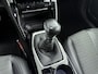 Peugeot 2008 1.2 100pk Allure | AppleCarPlay/Android | Parkeersensoren | Climate control | Cruise control | 17'' LM velgen