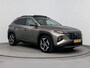 Hyundai Tucson 1.6 T-GDI PHEV Premium Sky 4WD | Schuif kanteldak | Trekhaak 1350kg |  Dodehoek detectie | Stoel verwarming & verkoeling | Navigatie |