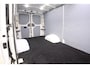 Volkswagen Crafter 2.0 TDI 177PK L3H2 | Dubbellucht | 3500kg Trekgew. | Airco | Cruise | Camera | Carplay | Navi | Trekhaak