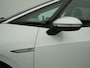 Volkswagen ID.3 First Plus 58 kWh incl afneembare trekhaak | SoH 92,1 % | Apple Carplay | Afneembare trekhaak | Navigatie | Achteruitrij camera | Parkeersensoren voor en achter | Wifi | Spraakbediening | Voorstoelen verwarmd |