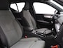 Volvo XC40 B4 Plus Dark 200pk Harman Kardon | Camera | Stoel-/stuurverw. | Trekhaak elektrisch.