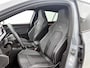Volkswagen Golf 1.5 TSI R-Line Business | 131 PK | Keyless (Start) | Parkeersensoren | Digital Cockpit | Carplay / Android Auto