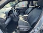 Toyota Yaris Cross HYBRID 130 DYNAMIC NIEUW & DIRECT LEVERBAAR!!! COMFORT-PACK PARK-SENSOREN BLIND-SPOT STOEL/STUURVERW NAVI APPLE/ANDROID