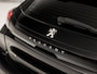 Peugeot 208 1.2 PureTech Sport Automaat (APPLE CARPLAY, PARKEERSENSOREN, GETINT GLAS, SPORTSTOELEN, CRUISE, LANE ASSIST, NIEUWSTAAT)