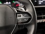 Peugeot 208 1.2 PureTech Sport Automaat (APPLE CARPLAY, PARKEERSENSOREN, GETINT GLAS, SPORTSTOELEN, CRUISE, LANE ASSIST, NIEUWSTAAT)