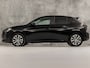 Peugeot 208 1.2 PureTech Sport Automaat (APPLE CARPLAY, PARKEERSENSOREN, GETINT GLAS, SPORTSTOELEN, CRUISE, LANE ASSIST, NIEUWSTAAT)
