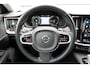 Volvo V60 T6 Twin Engine AWD AUT8 350PK Inscription | Geventileerde voorstoelen met massage | Stoelverwarming | Adaptieve Cruise Control met Pilot Assist | BLIS dodehoekdetectie | 19” lichtmetalen velgen | Elektrisch verstelbare voorstoelen met geheugen | Trekhaak, semi elektrisch inklapbaar