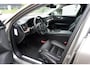 Volvo V60 T6 Twin Engine AWD AUT8 350PK Inscription | Geventileerde voorstoelen met massage | Stoelverwarming | Adaptieve Cruise Control met Pilot Assist | BLIS dodehoekdetectie | 19” lichtmetalen velgen | Elektrisch verstelbare voorstoelen met geheugen | Trekhaak, semi elektrisch inklapbaar