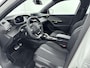 Peugeot e-2008 SUV EV GT 50 kWh 136pk | Accu 94% | Schuif/kanteldak | Navigatie | Stoelverwarming | Dodehoekbewaking | Adaptieve Cruise Control
