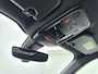 Peugeot e-2008 SUV EV GT 50 kWh 136pk | Accu 94% | Schuif/kanteldak | Navigatie | Stoelverwarming | Dodehoekbewaking | Adaptieve Cruise Control