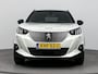 Peugeot e-2008 SUV EV GT 50 kWh 136pk | Accu 94% | Schuif/kanteldak | Navigatie | Stoelverwarming | Dodehoekbewaking | Adaptieve Cruise Control