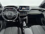 Peugeot e-2008 SUV EV GT 50 kWh 136pk | Accu 94% | Schuif/kanteldak | Navigatie | Stoelverwarming | Dodehoekbewaking | Adaptieve Cruise Control