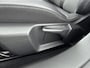 Peugeot e-2008 SUV EV GT 50 kWh 136pk | Accu 94% | Schuif/kanteldak | Navigatie | Stoelverwarming | Dodehoekbewaking | Adaptieve Cruise Control