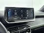 Peugeot e-2008 SUV EV GT 50 kWh 136pk | Accu 94% | Schuif/kanteldak | Navigatie | Stoelverwarming | Dodehoekbewaking | Adaptieve Cruise Control
