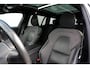 Volvo V60 T6 Recharge AWD R-Design | Elektrisch verstelbare bestuurdersstoel met geheugen | Adaptive Cruise Control & Pilot Assist | Premium Audio Harman & Kardon | Rondomzicht camera | Voorstoelen en stuurwiel verwarmd | Achterbank verwarmd | Trekhaak semi elektrisch | Keyless entry & drive | Dodehoekdetectie met correctie | Apple Carplay & Android Auto | Extra getint glas | Standkachel |